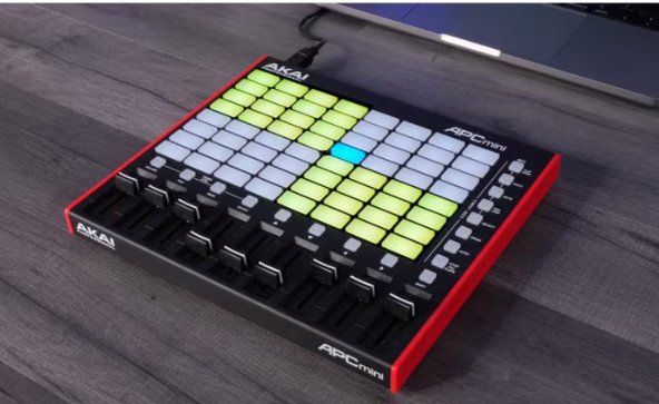 Akai Strumenti musicali: AKAI Controller APC Mini – Nuovo e nell'imballaggio originale da Zürich venduto da djdiscount 1