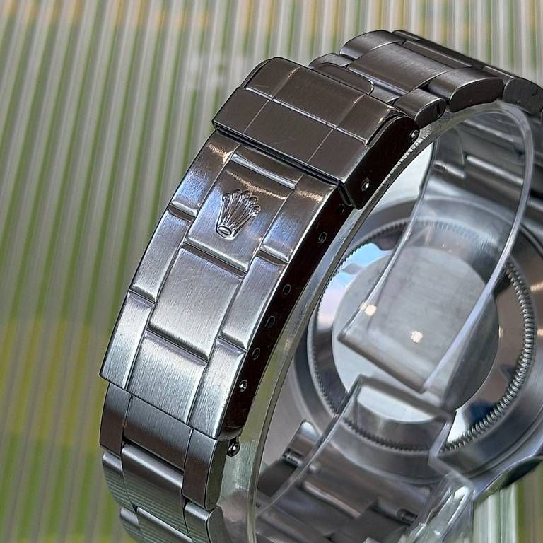 Orologi: Rolex Submariner "Kermit" Unpolished 16610LV – Usato da Genève venduto da minty.watches 9