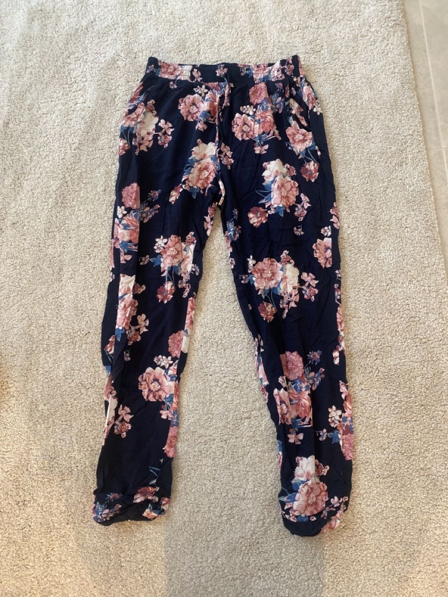 Pantaloni: Hose (Gr.S) Chicorée – Usato da Merenschwand venduto da R-R-R 1