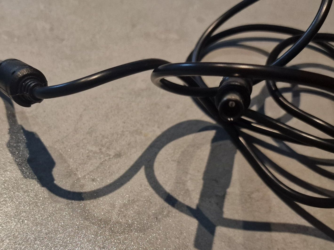 Ladegerät: Trust - Universal Laptop-Ladegerät 90W / input 100-240V – Gebraucht aus Volketswil von K.. 3