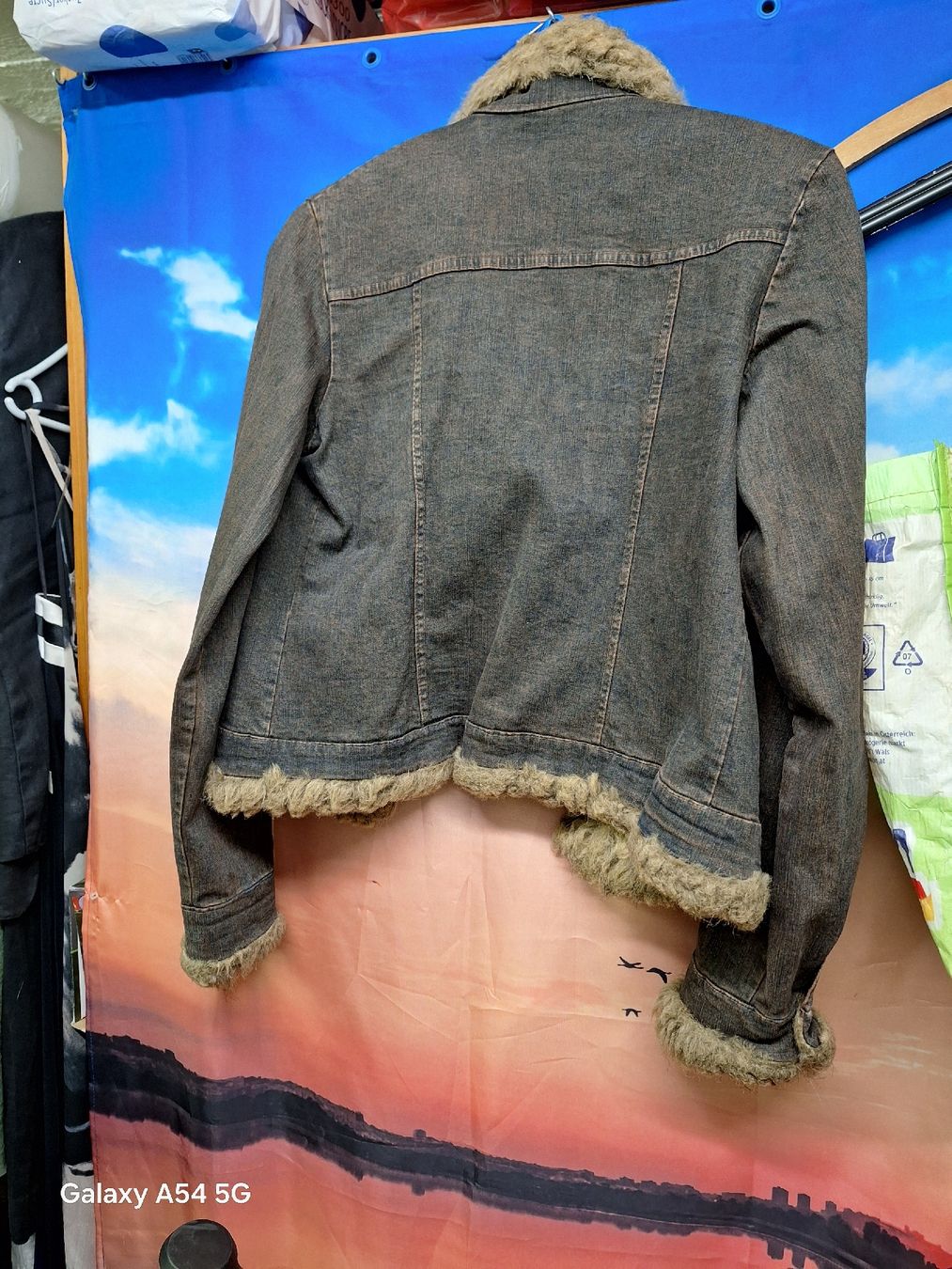 Giacche: Warme Jeansjacke Grösse L – Usato da Zürich venduto da rotezora67 1