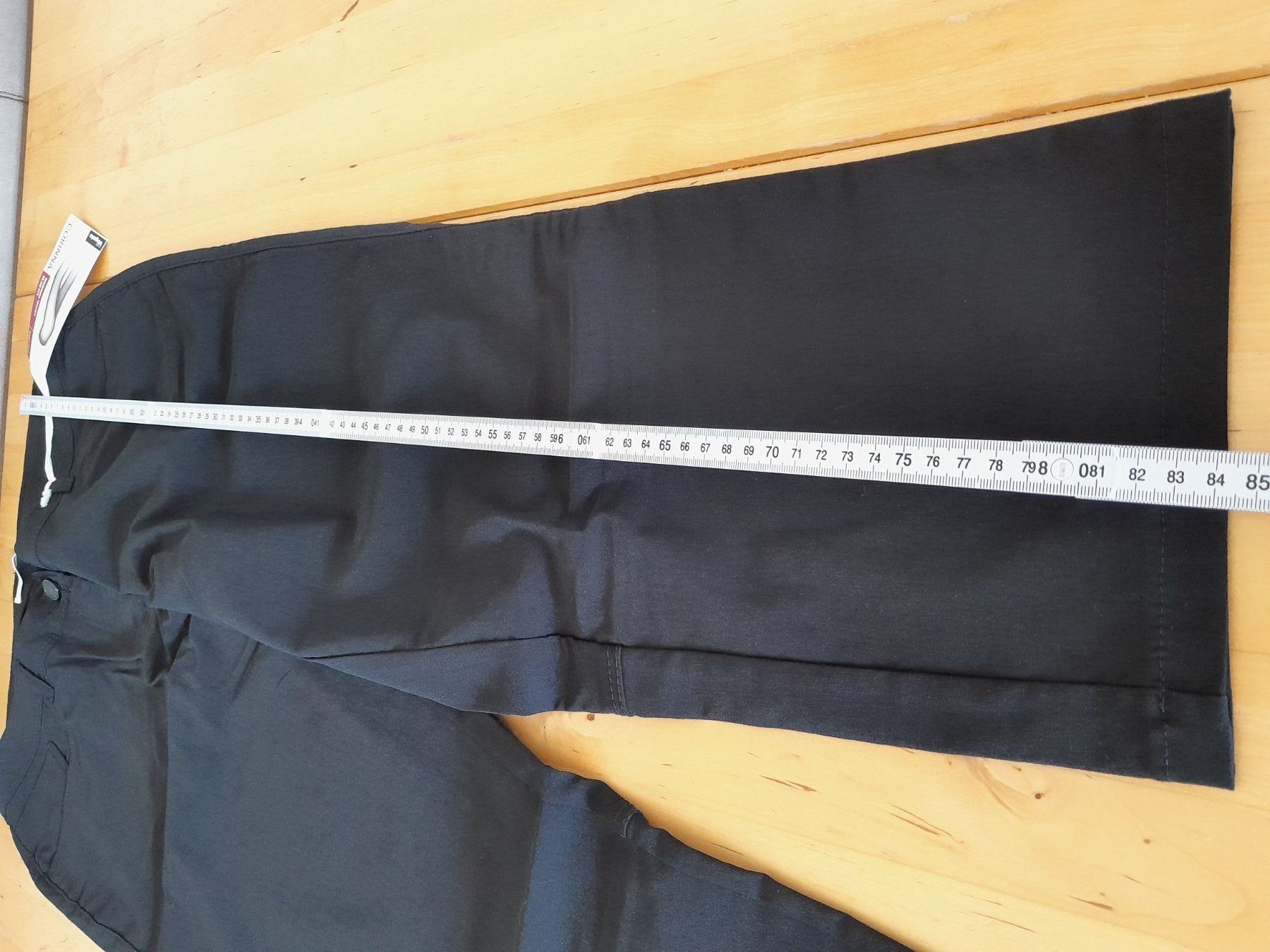 Pantaloni: Pantalon 3/4 noir neuf 42 – Nuovo e nell'imballaggio originale da Charmey (Gruyère) venduto da Laulau.sansan 4
