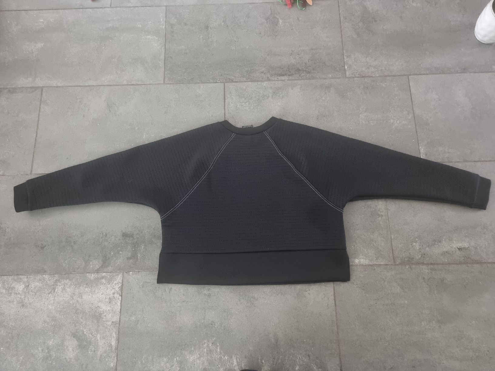 Nike Maglioni & Felpe: Nike Pro Sportpullover Grösse S – Usato da Zweidlen venduto da VG159 1