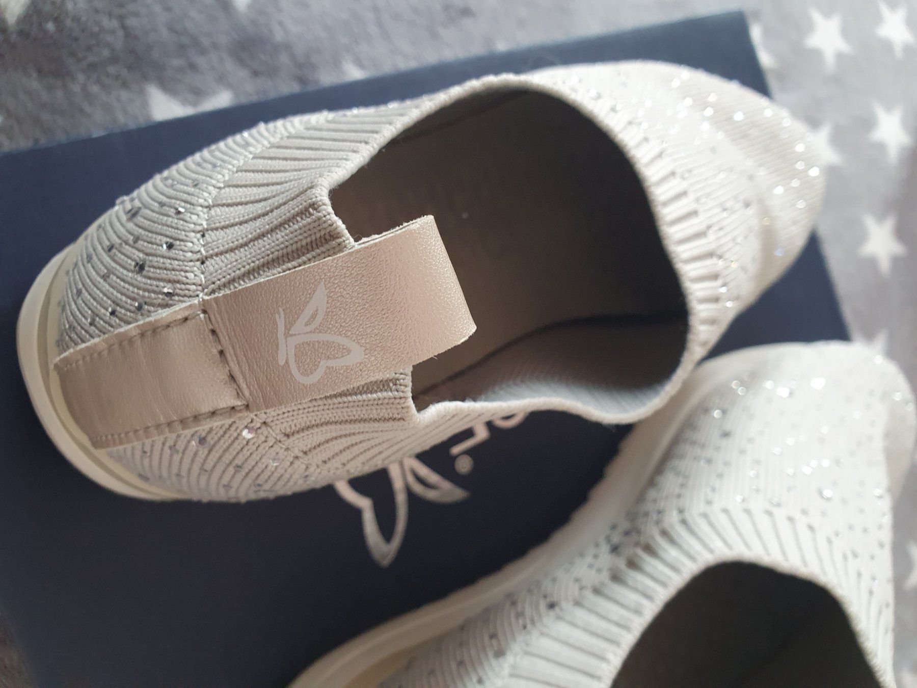 Damenschuhe: Knit Sneakers von Caprice Gr. 37 Hellgrau mit BlingBling – Neu (gemäss Beschreibung) aus Zweidlen von Shubli 2