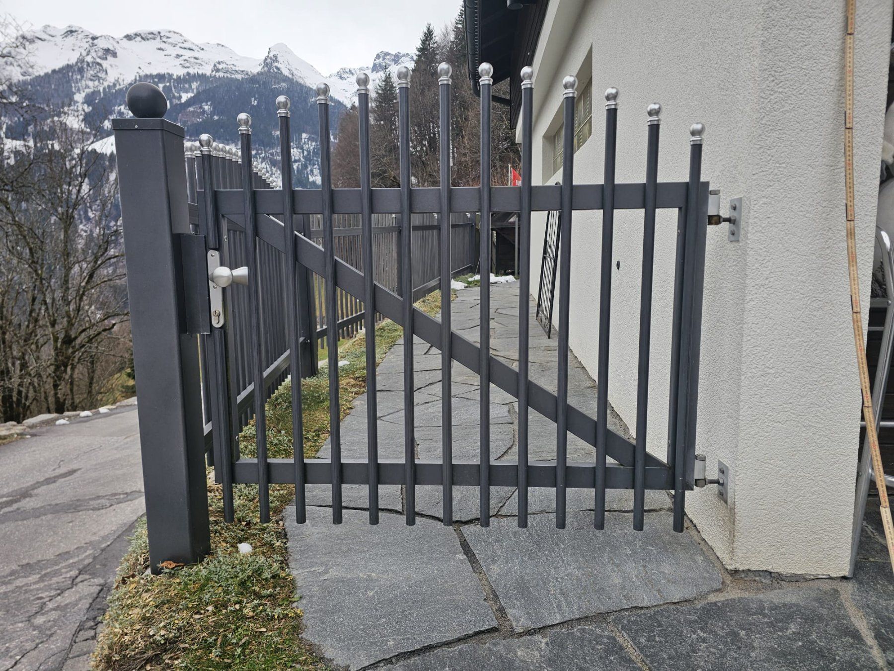 Fendivista: Alu Zaun Elemente für ca. 45 Meter Zaun – Usato da Engi venduto da strange.monkey 6