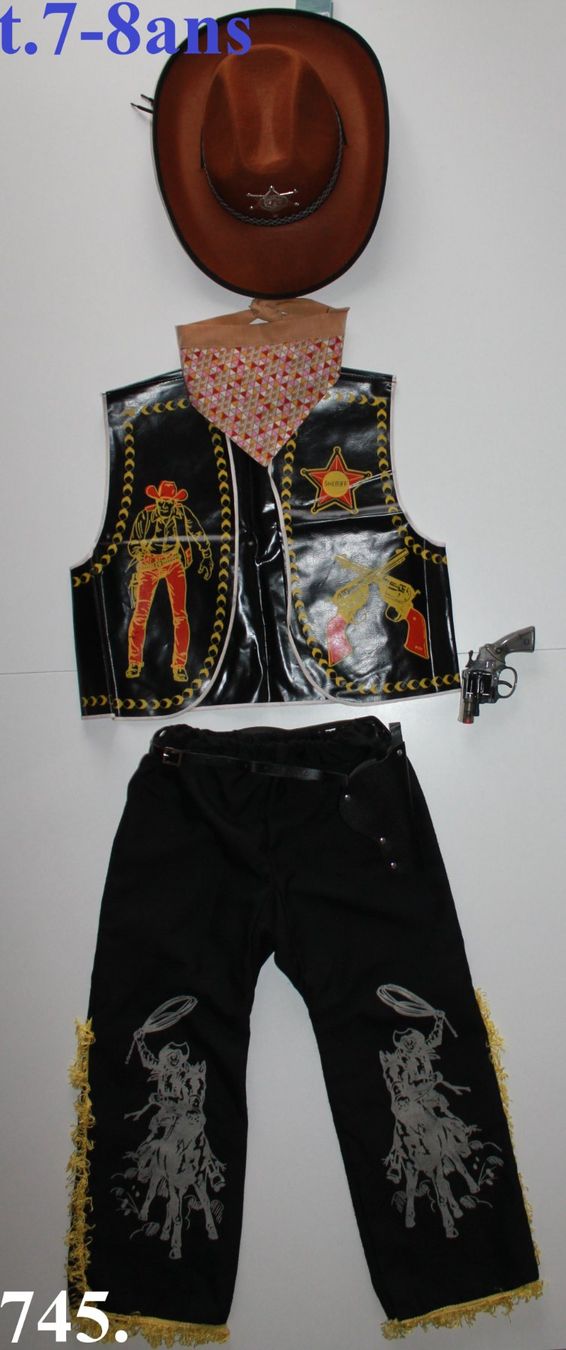 Costumi: Costume Cowboy t.7 - 8 ans – Usato da Peseux venduto da CoolShoping