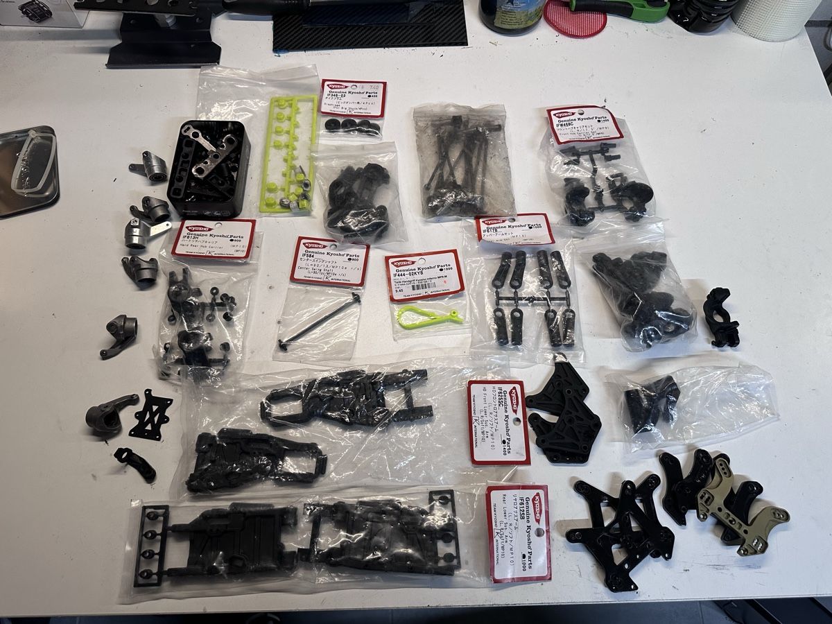 Kyosho Modellismo RC: Kyosho MP10 Ersatzteile – Difettoso da Breitenbach venduto da salvo_13 2