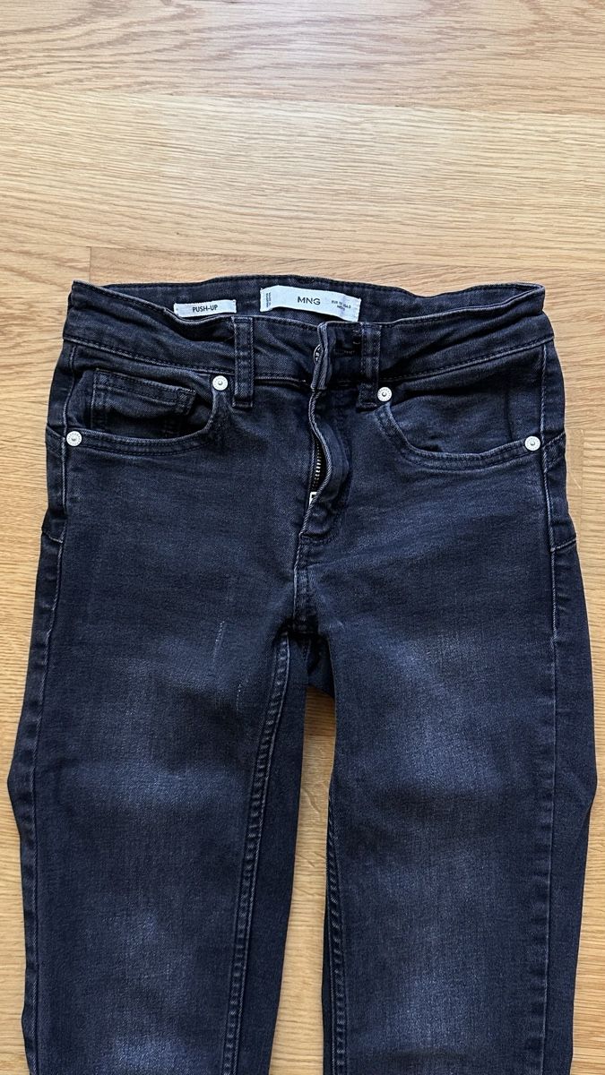 Mango Jeans: Damen Jeans Mango Push-up schwarz – Gebraucht aus Bern von WiederWert 1