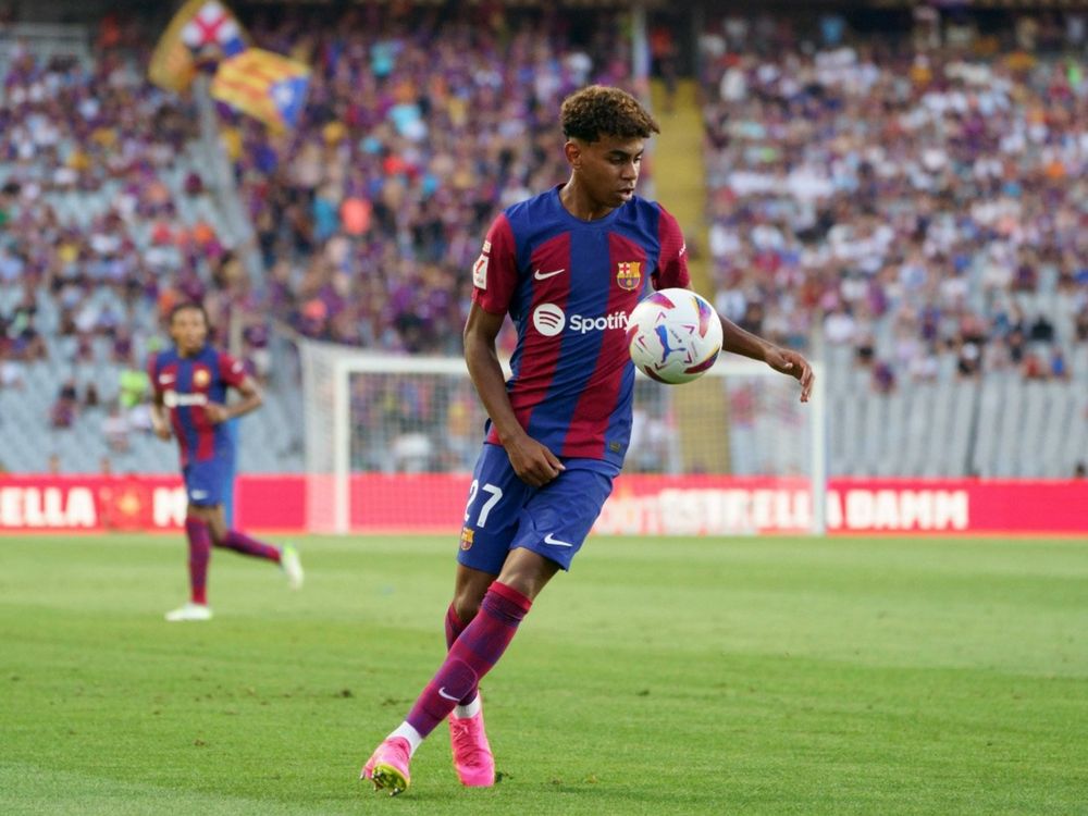 Lamine Yamal - FC Barcelona Home Spieler Trikot - Signiert | Kaufen auf