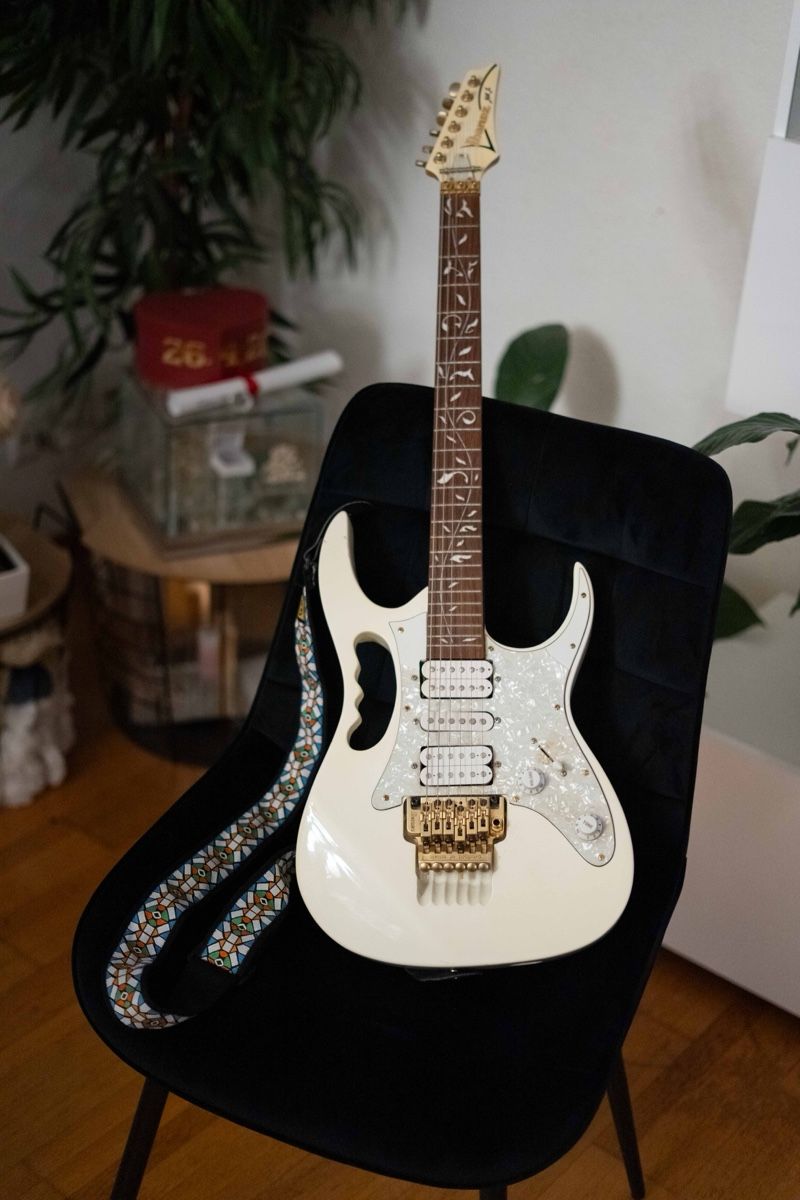 Ibanez Strumenti musicali: E-Gitarre Ibanez JEM 7V WH – Usato da oberägeri venduto da alb_yb7k