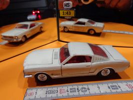 Ford Mustang  1:43 (ohne Box) Dinky No.161 GB  > (H5)
