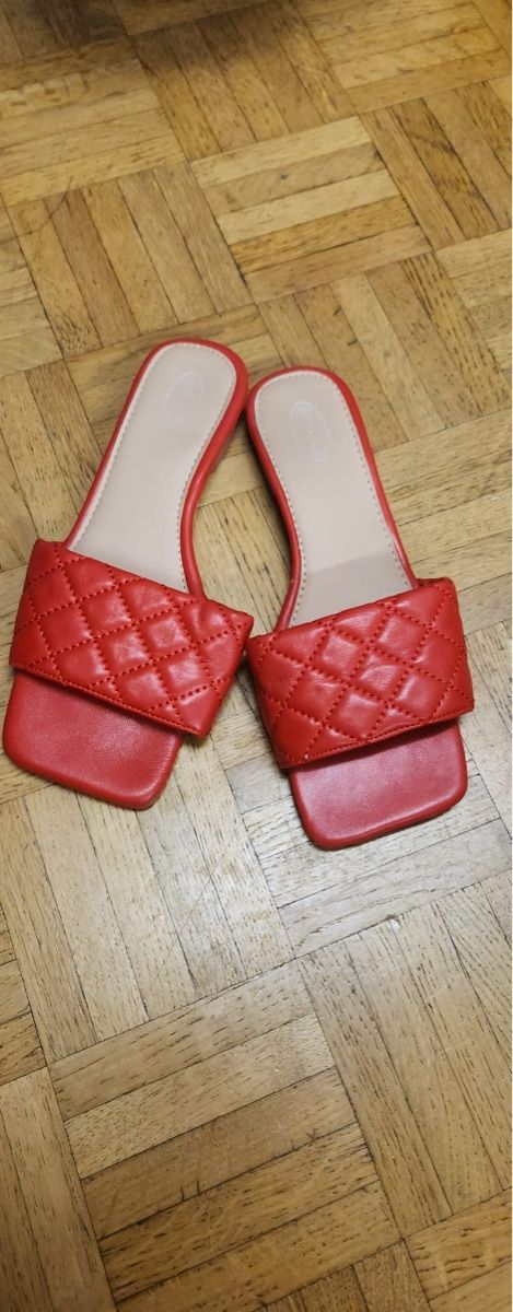 Scarpe da donna: Sandalen – Usato da Zürich venduto da alv_pqz2