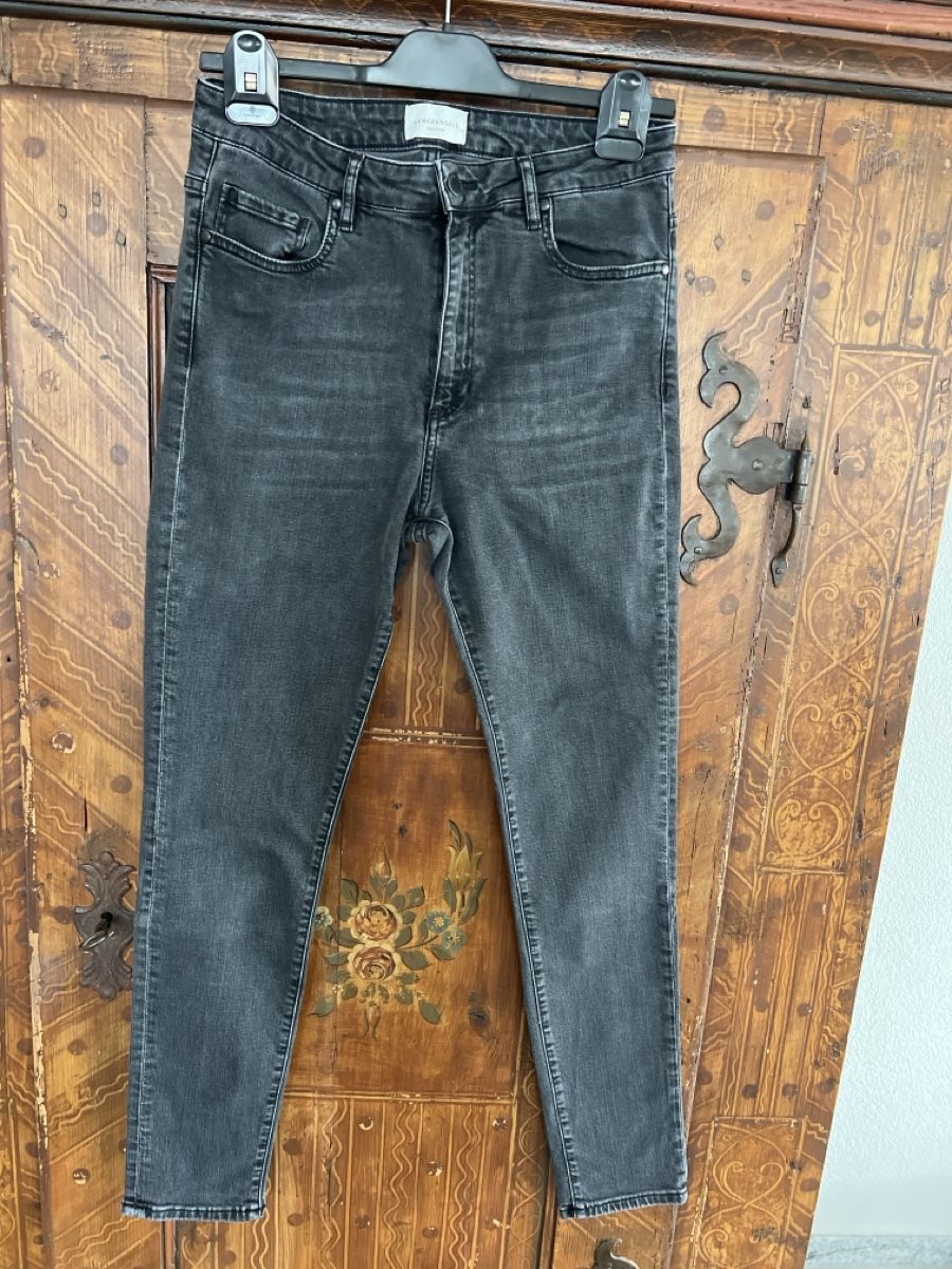 Armedangels Jeans: ARMEDANGELS Jeans dunkelgrau – Gebraucht aus Siebnen von Tiguli