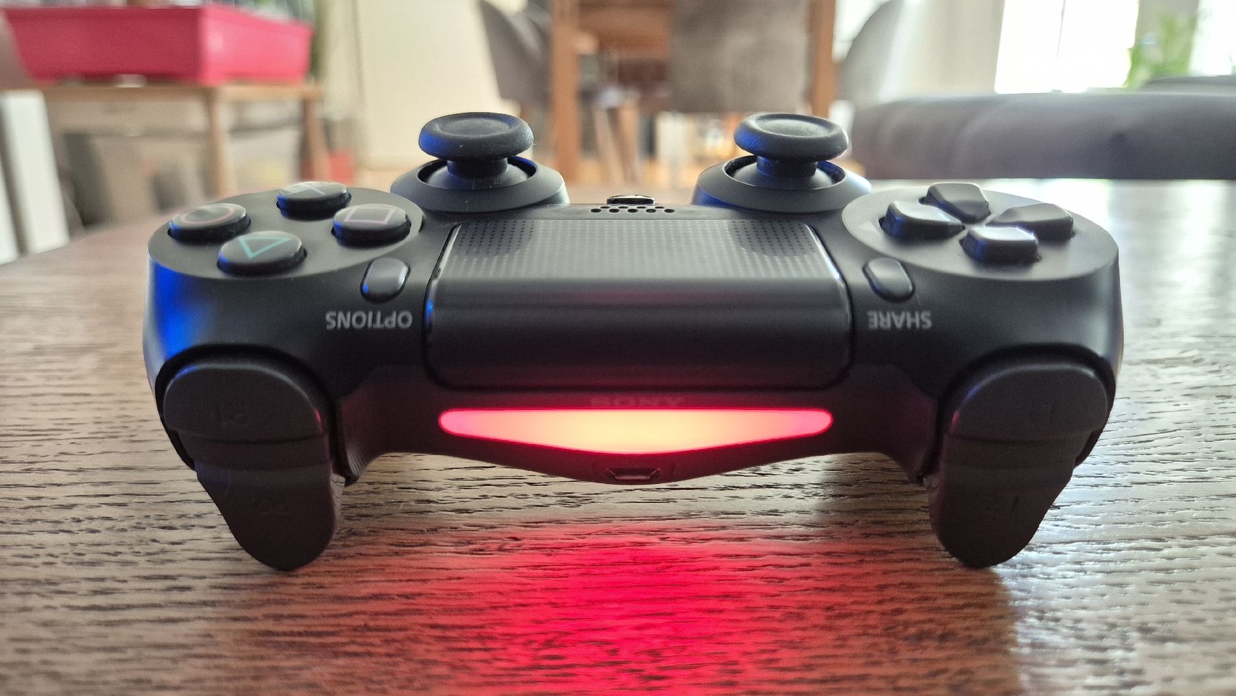Sony Controller: Sony PS4 DualShock 4 V2 Controller Schwarz – Usato da Au SG venduto da KonsoleWerk 1