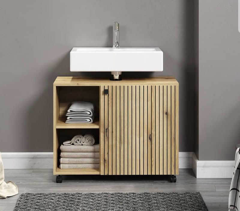 Livique Installations & Meubles: Waschbeckenunterschrank  – D'occasion à Zürich par Besa_Beqiri