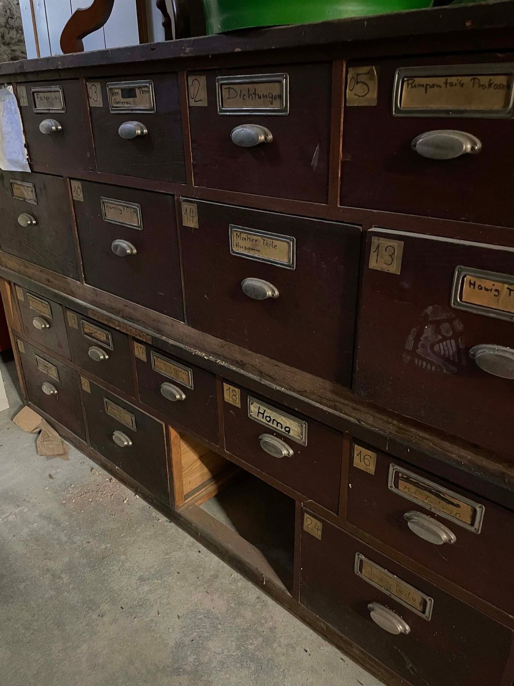 Commodes: Alter Schubladenschrank – D'occasion à Burgdorf par hs3400 2