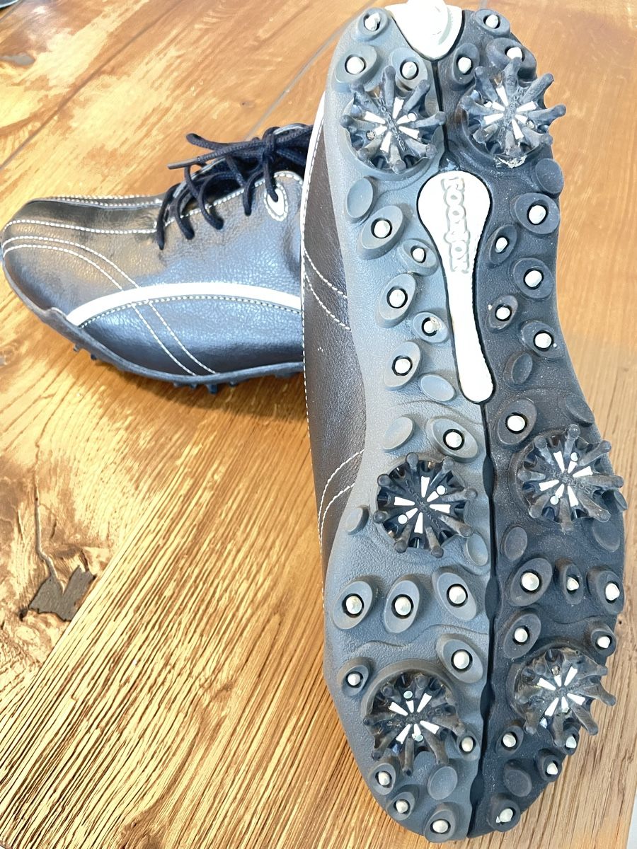 Scarpe da donna: Golfschuhe – Usato da Ennetbürgen venduto da scriccolo 4