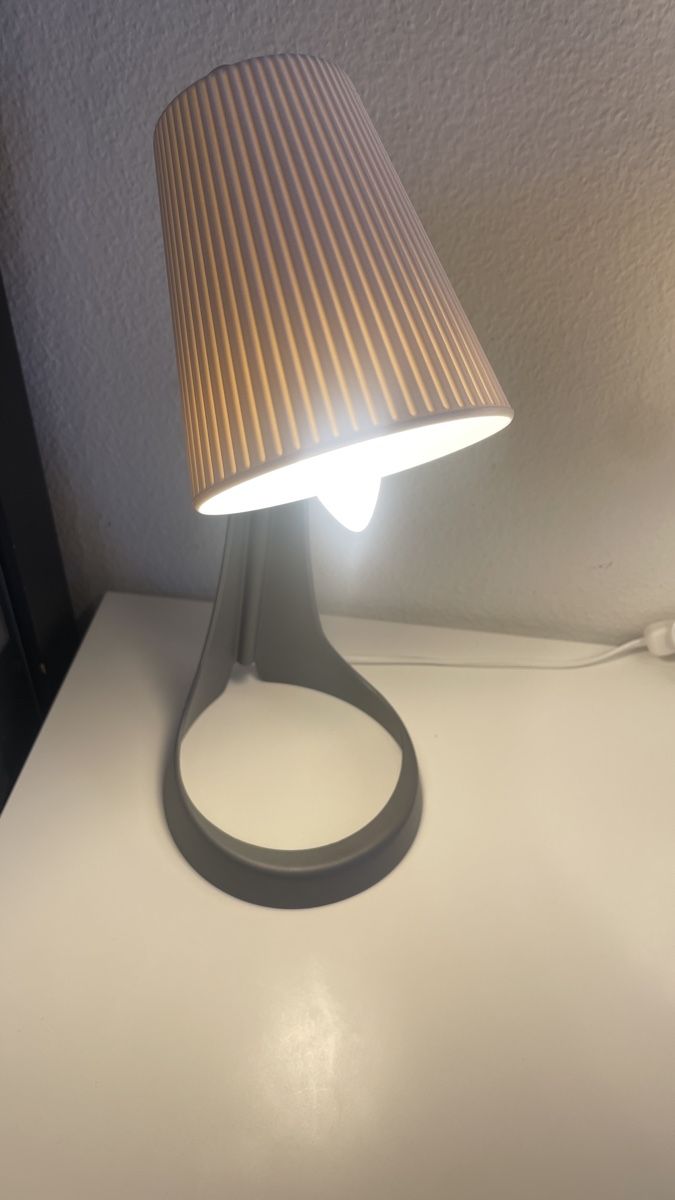 Lampen: Moderne Schreibtischlampe – Neu (gemäss Beschreibung) aus Zürich von aym_ls25