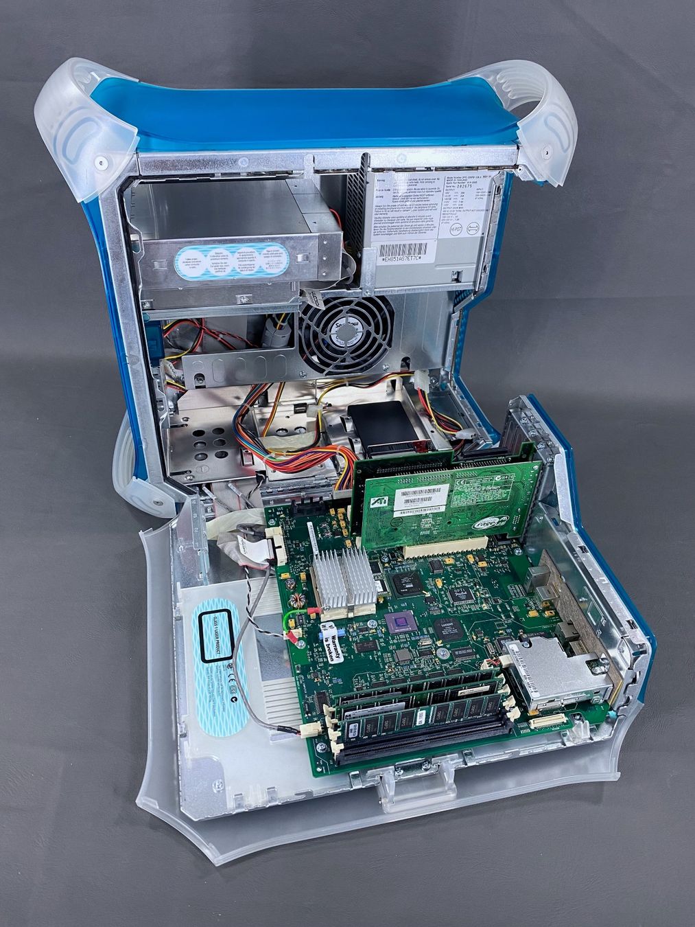 Apple PC: PowerMac G3 b&w (bleu et blanc) – Difettoso da Oron-la-Ville venduto da Pivo78 1