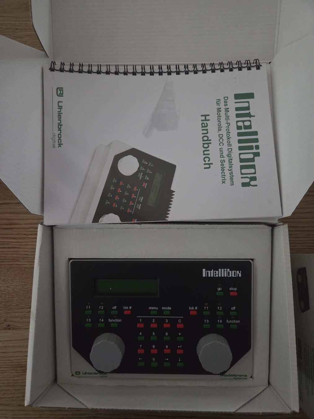 Uhlenbrock Modellini di ferrovie: Intellibox 65000 – Usato da Berikon venduto da Jocyalga 2