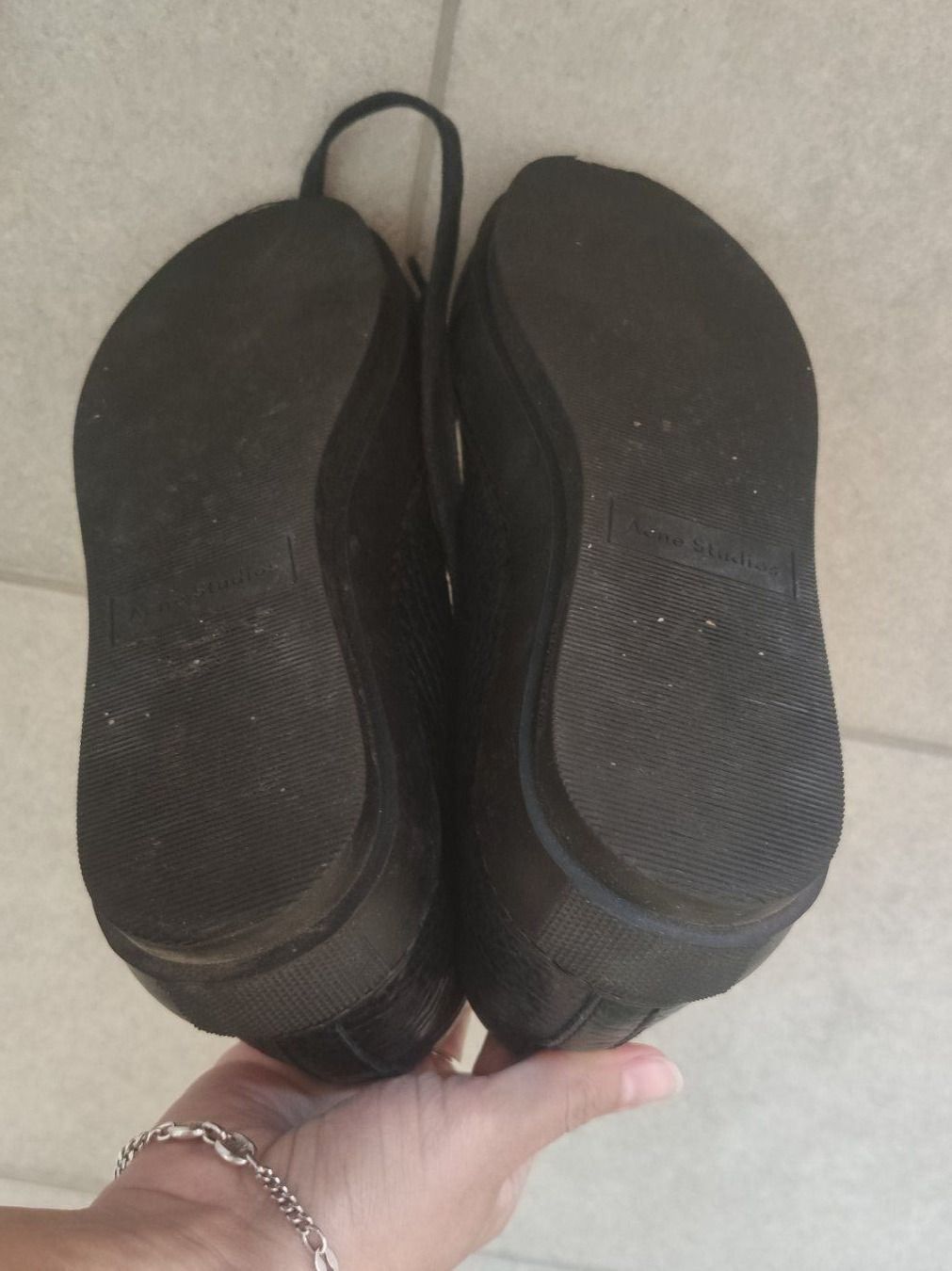 Acne Studios Scarpe da donna: ACNE STUDIO sneakers size 35 – Usato da Zug venduto da LindaManga 2