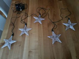 Sterngirlande mit 5 Acryl-Sternen - gratis abzugeben