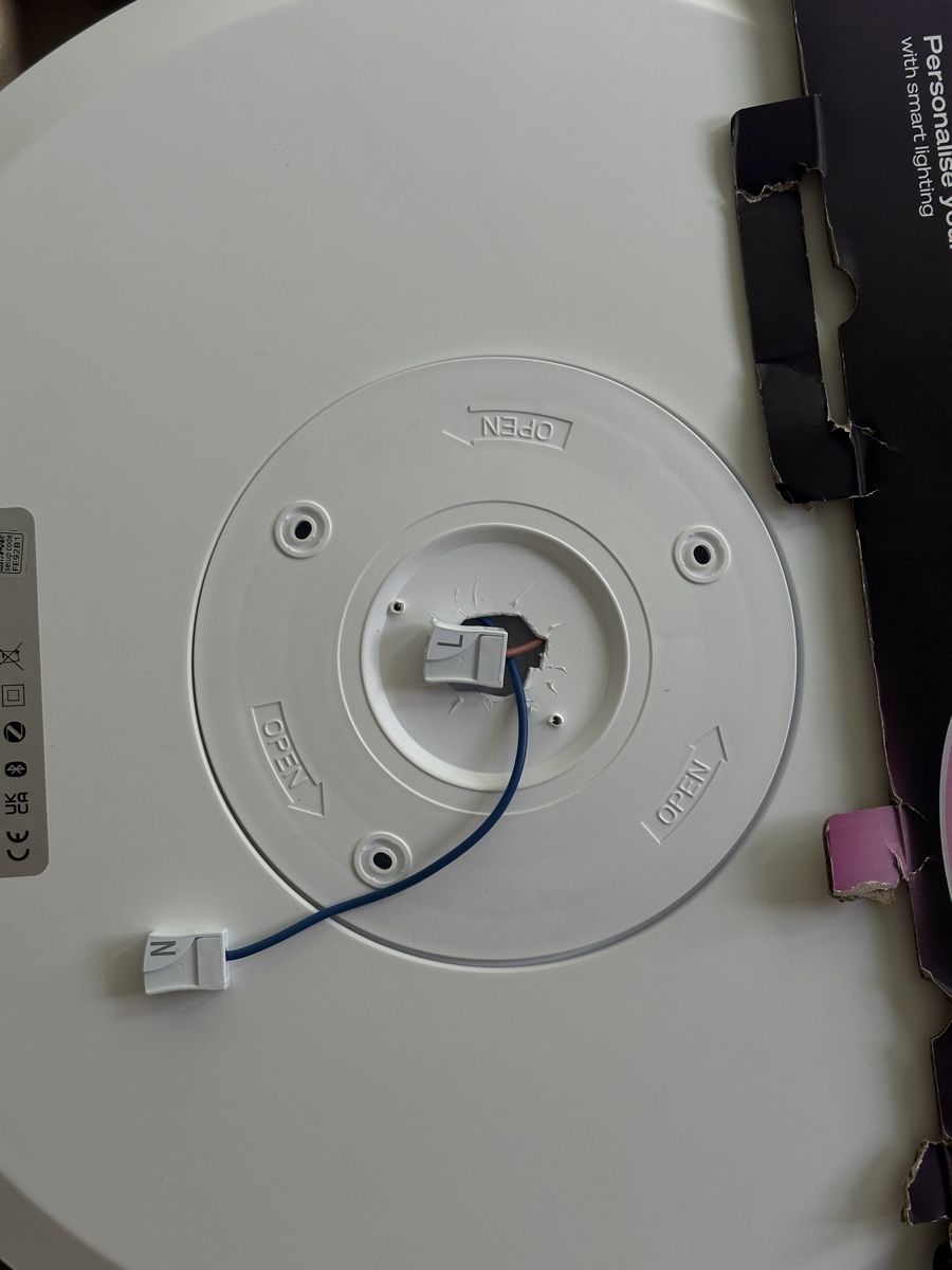 Philips Lustres & lampes de plafonds: Philips Hue Devote Deckenlampe – Neuf (Voir description) à Wetzikon ZH par jennixrk 5