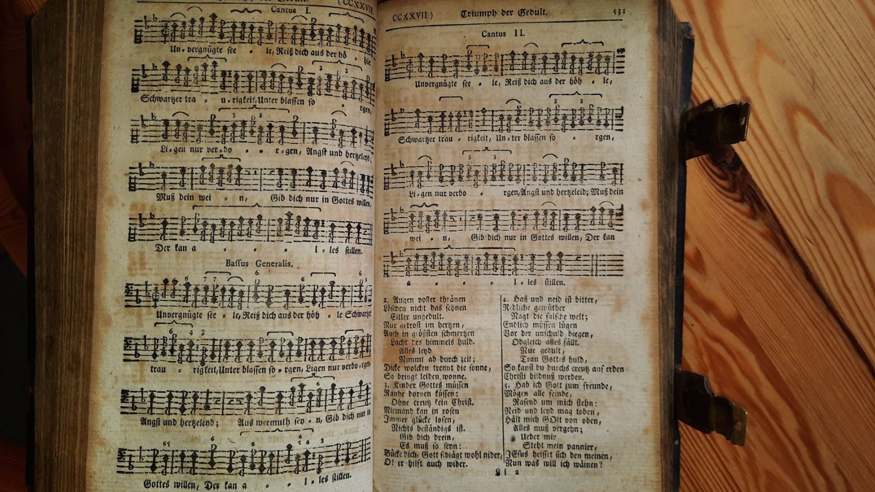 Bücher: MUSIKALISCHES HALLELUJA,  oder schöne + geistreiche Gesänge – Gebraucht aus zürich von gabab 3