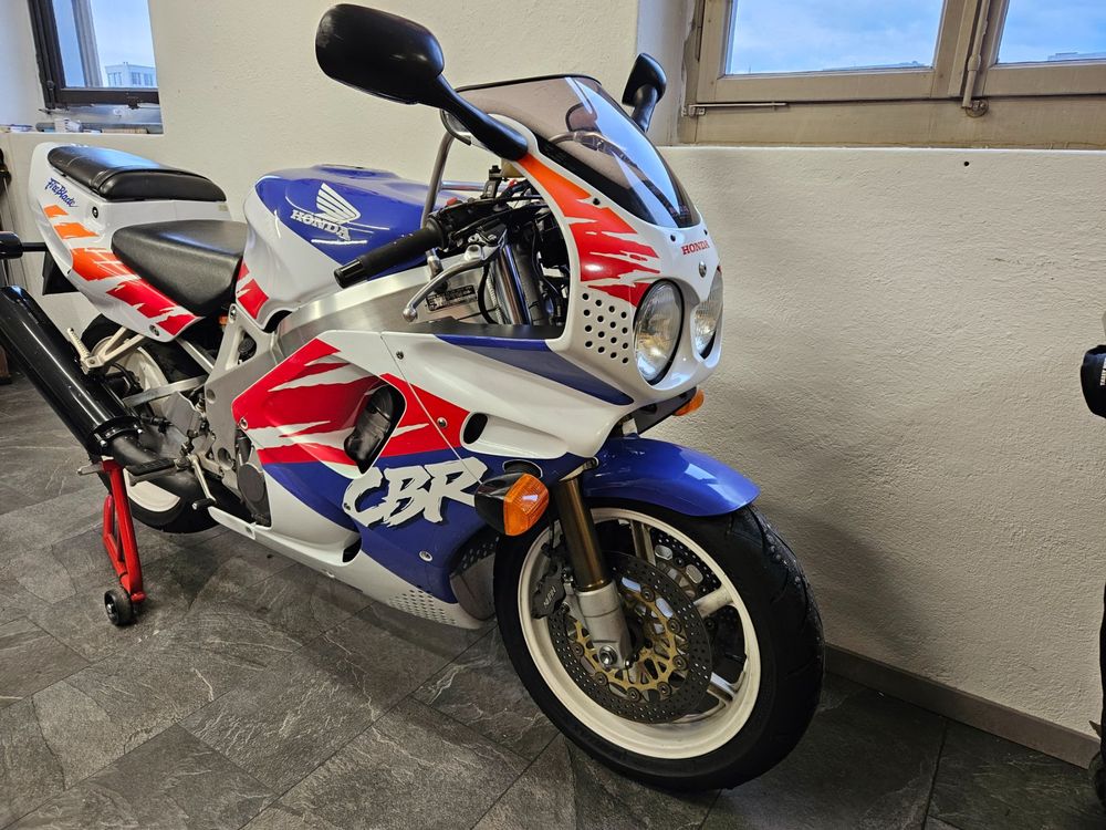 Honda CBR 900 RR SC28 1993 – Robinet D’essence A1395 D’occasion