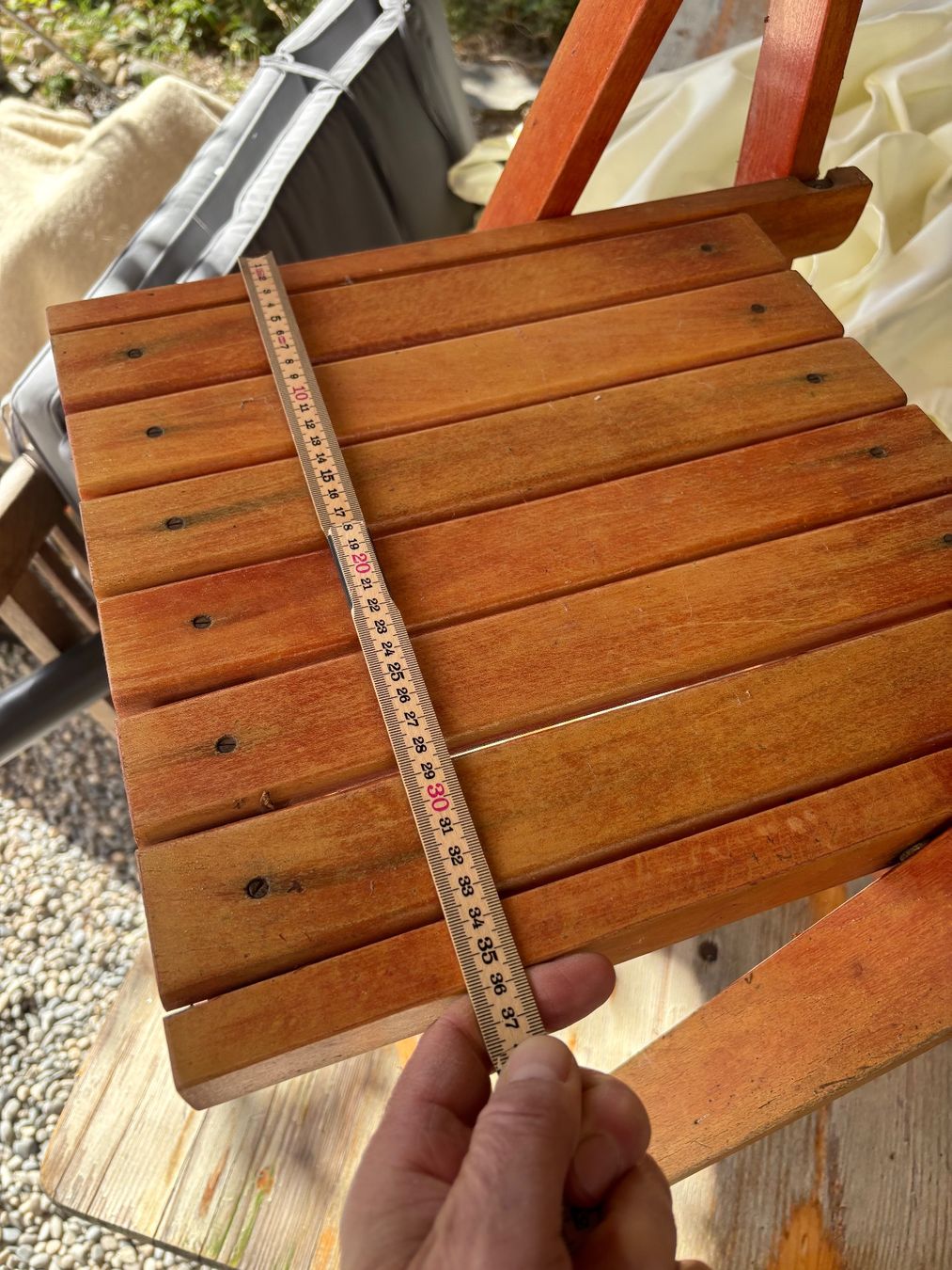 Chaises: 2 Klappstühle aus Holz – D'occasion à Derendingen par giraffe12 4