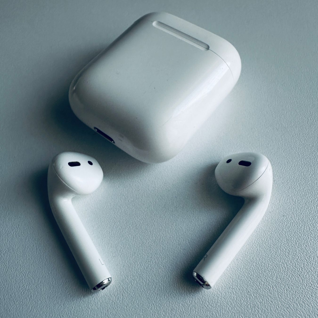 Apple Cuffie: Original Apple AirPods 2 Kopfhörer Wireless Lightning Kabel – Usato da Basel venduto da MY.AIRPODS.SHOP 7