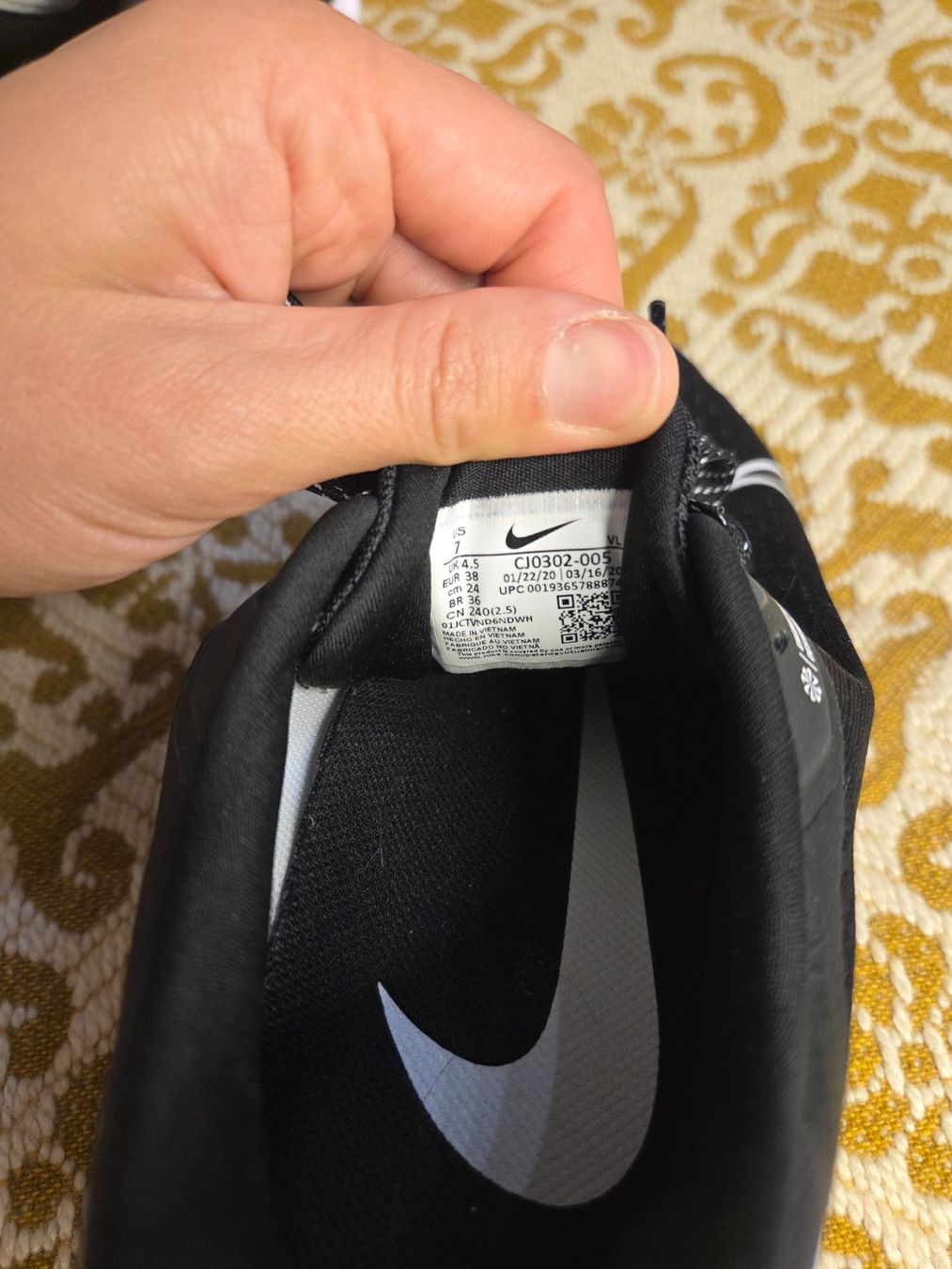 Nike Scarpe da donna: Nike-Turnschuhe – Usato da Leissigen venduto da ali_k9v8 5