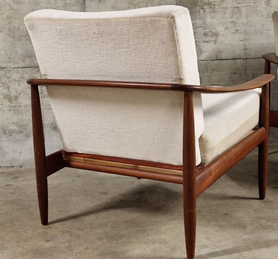 Knoll Poltrone: Teak Easy Chair KNOLL Antimott – Usato da ZÜRICH venduto da Arte-24 2