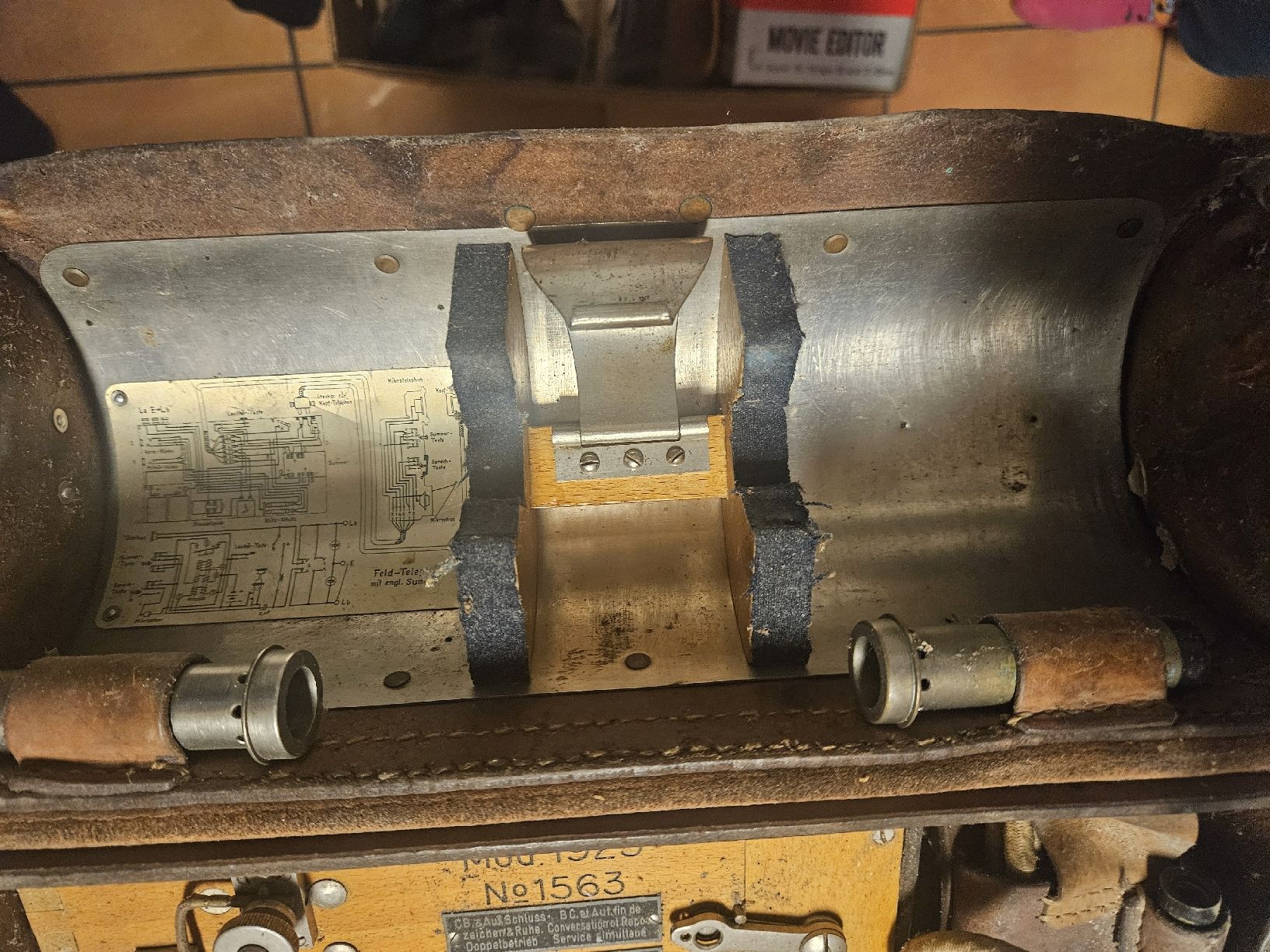 Telefoni: Schweizer Armee Feldtelefon Mod. 1925 Militaria Ledertasche  – Usato da Ligornetto venduto da car_92zl 6