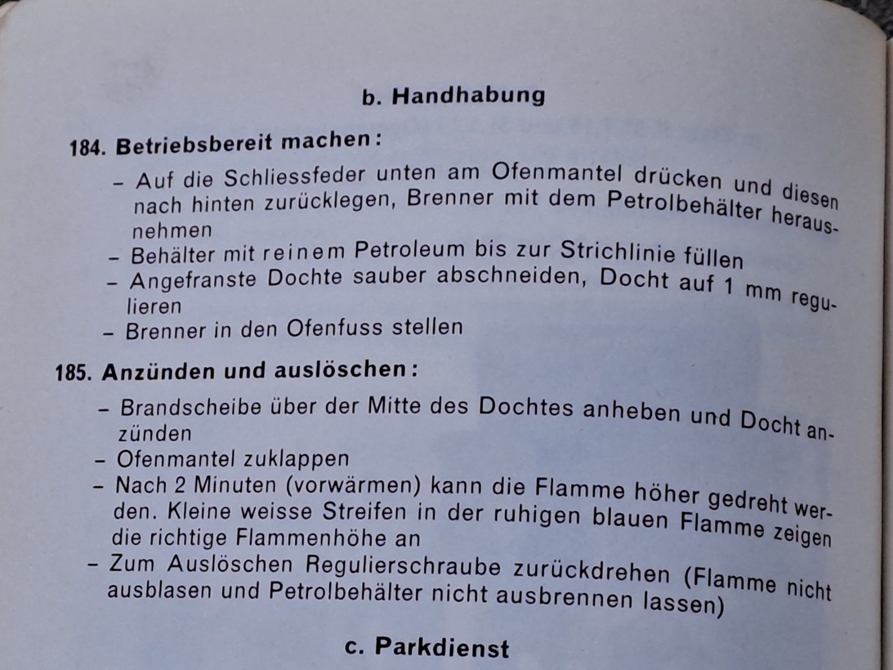 Radiatori: Militär Petrol Ofen – Usato da St.Gallen venduto da Infanteriewerk 8