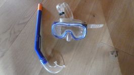 Taucherbrille und Schnorchel