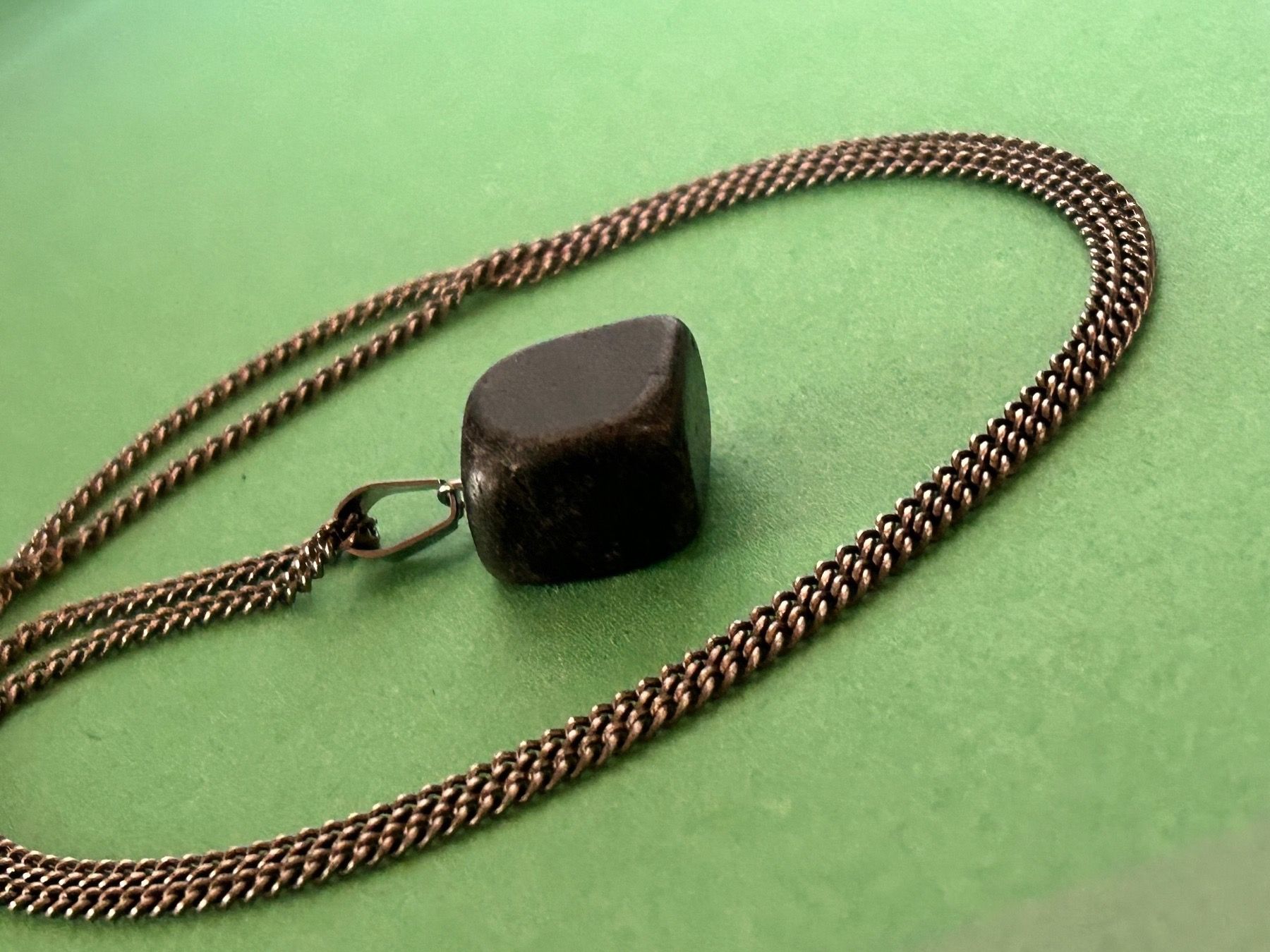 Catenine: Silberkette mit Schutzstein schwarz – Usato da Dittingen venduto da Bellevista 3