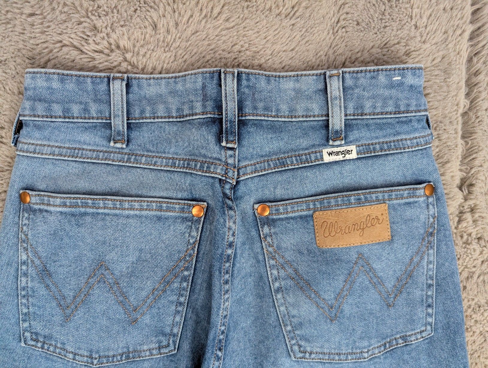 Wrangler Jeans: jean wrangler 27/32 – Nuovo (secondo la descrizione) da Montreux venduto da dem_gyt9 5
