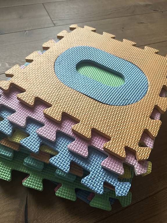 Tappeto da gioco: Tapis puzzle chiffres – Usato da Wettingen venduto da Violete01 1