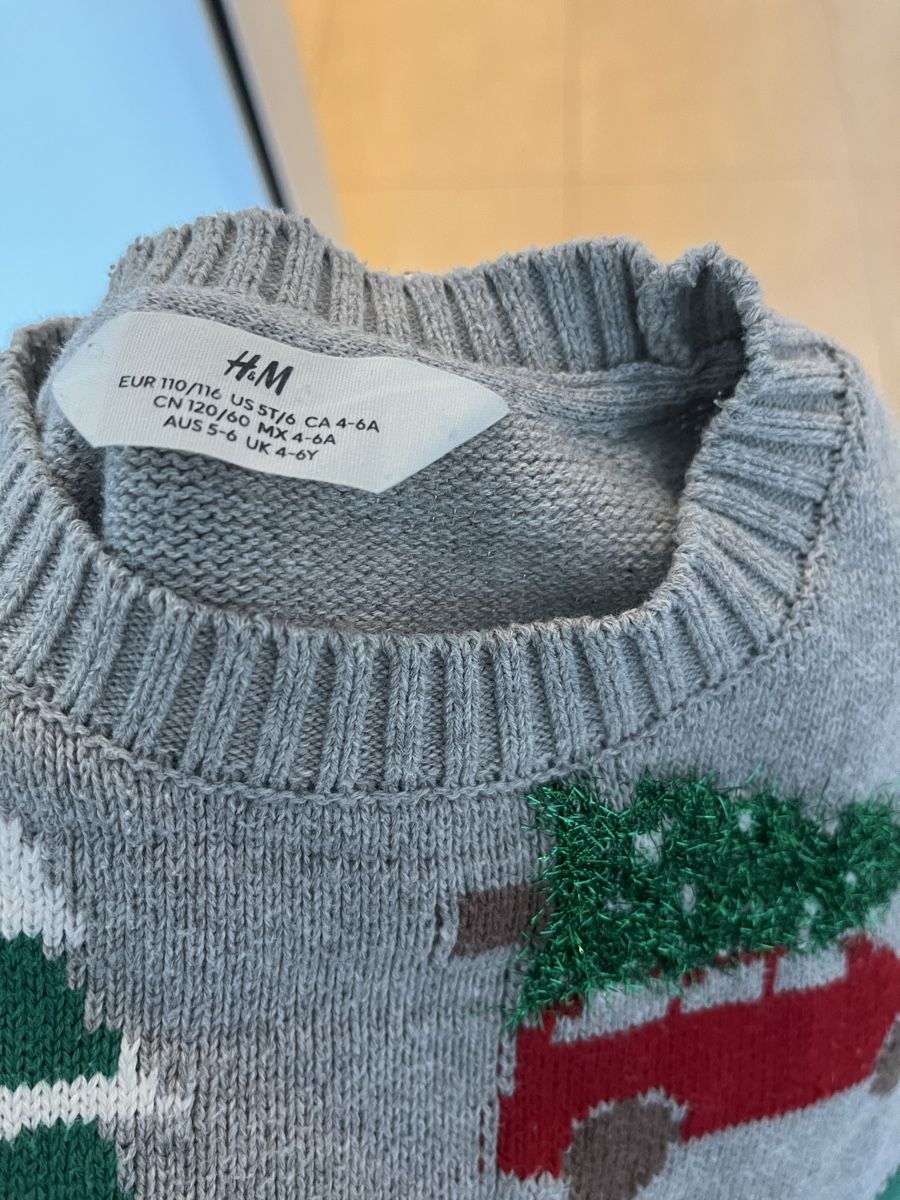H&M Maglioni & Felpe: Schöner Weihnachtspullover! Gr. 110/116 – Usato da Volketswil venduto da Kephren 4
