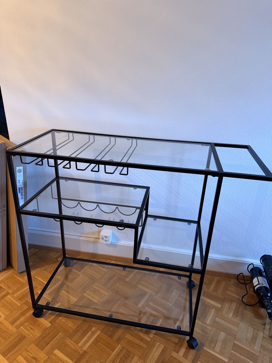 Credenze: Buffet en verre et métal sur roulette – Usato da vevey venduto da inf_m6tq