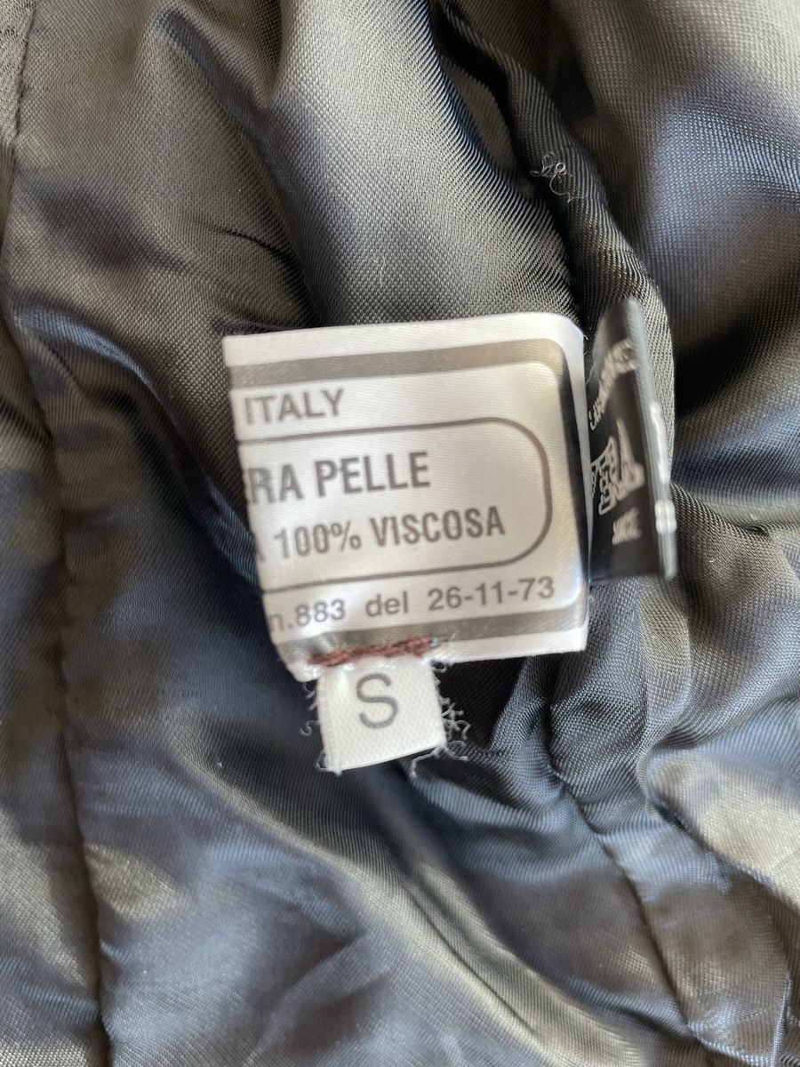 Vera Pelle Giacche: Vera Pelle Damen Lederjacke – Usato da Wädenswil venduto da Cloode_ 2