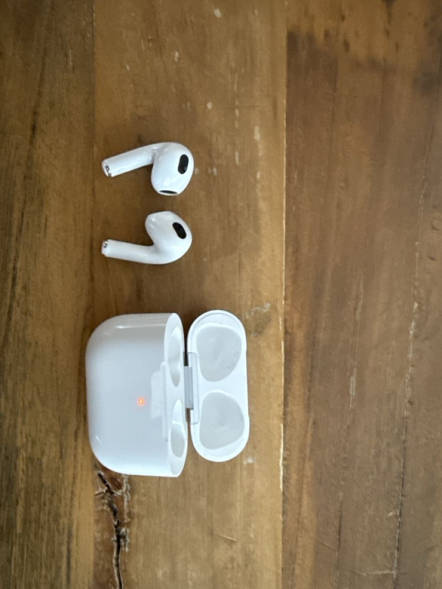 Apple Cuffie: Apple Air Pods – Usato da Fisibach venduto da Rademacher66 2