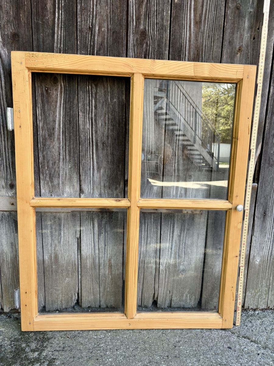 Finestre: Fensterrahmen Holz antik – Usato da Gündisau venduto da yuma06