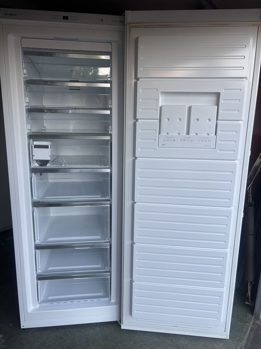 Bosch Congélateurs: Gefrierschrank BOSCH No FROST – D'occasion à Gränichen par R.7 9