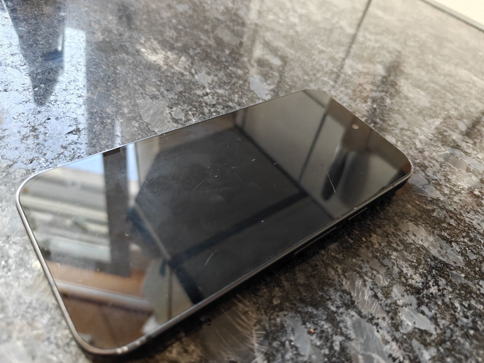Google Telefoni cellulari / Smartphones: Google Pixel 9 Smartphone Schwarz 128GB  – Usato da Aedermannsdorf venduto da bhe_7qxp 1
