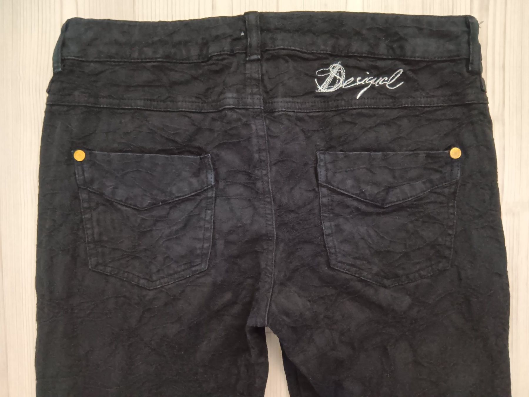 Desigual Jeans: DESIGUAL Jeans taille / Grosse 26 – Usato da Cossonay-ville venduto da Super-Price-Quality 6
