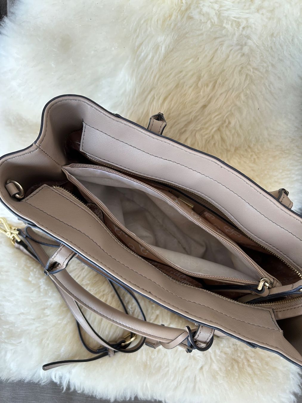 Guess Borse: Guess Handtasche – Usato da Roggwil BE venduto da Jessica085 6