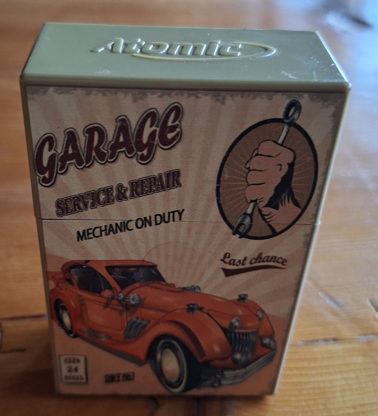 Autres tabacs: Atomic Zigarettenbox Auto Motiv neuwertig – D'occasion à Siebnen par Leissav 3