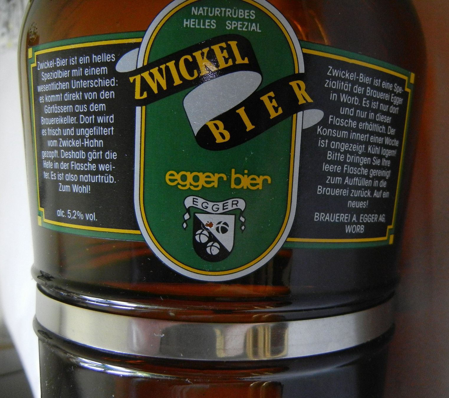 Bicchieri, Caraffe & Bottiglie: 2 L BIERFLASCHE ZWICKELBIER EGGER WORB mit DRACHENHENKEL – Nuovo (secondo la descrizione) da Bern venduto da Mekongbeach 1